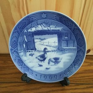 Royal Copenhagen 1969 "In the old Farmyard" decorative plate